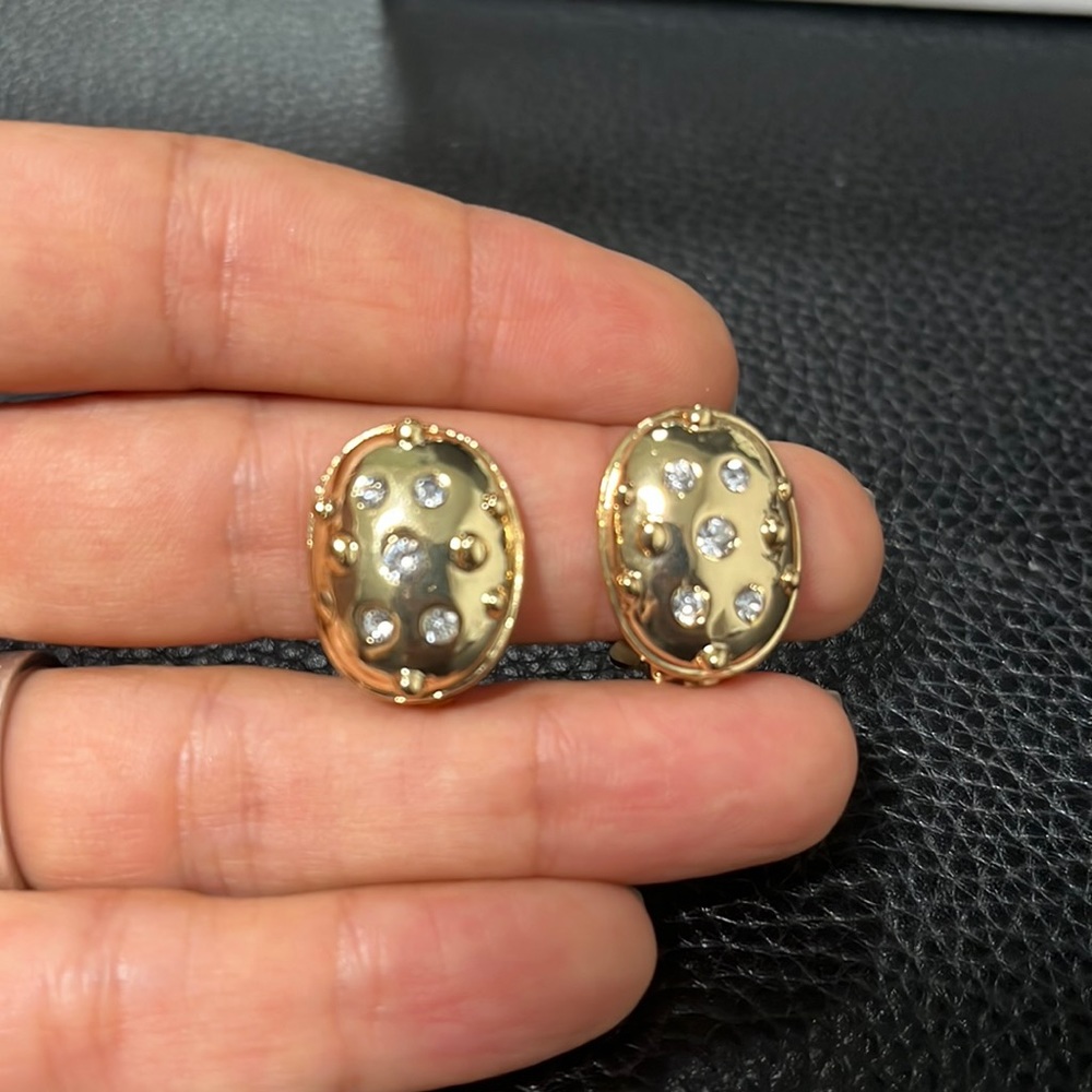 Gold & rhinestones clip on earrings